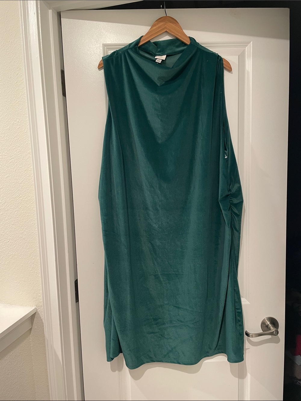 A new day green velvet mock neck dress size 4x nwt